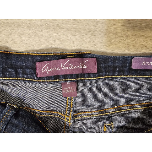 Gloria Vanderbilt Womens Amanda Blue Denim Stretch Jeans Size 16 Short - Picture 3 of 5